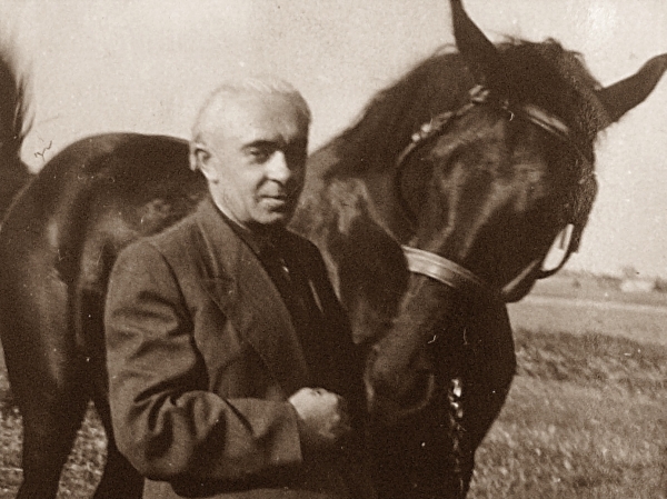 Józef Kowalczyk z koniem (1960)