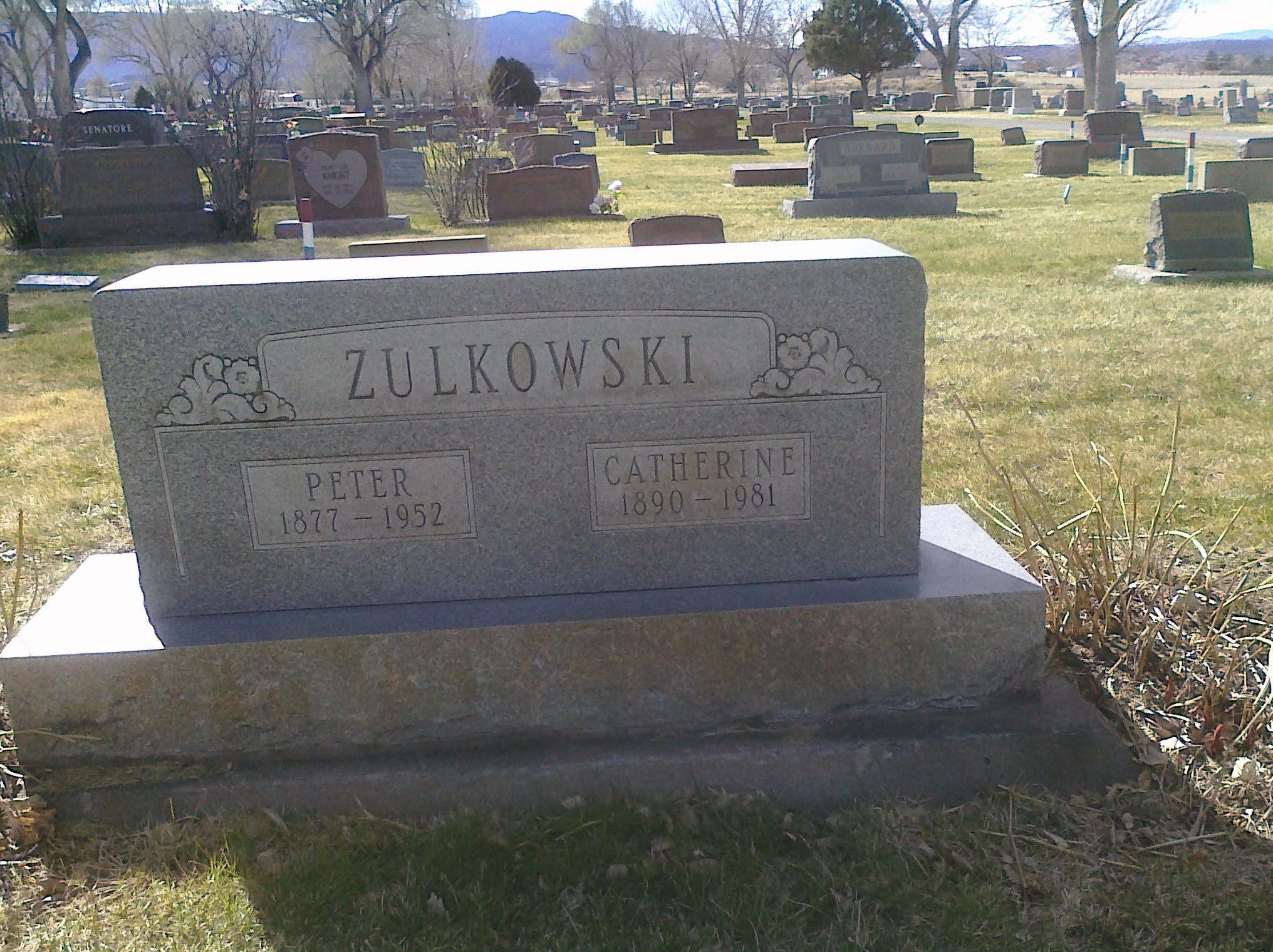 Peter and Catherine Zulkowski’s grave (30 MAR 2011)